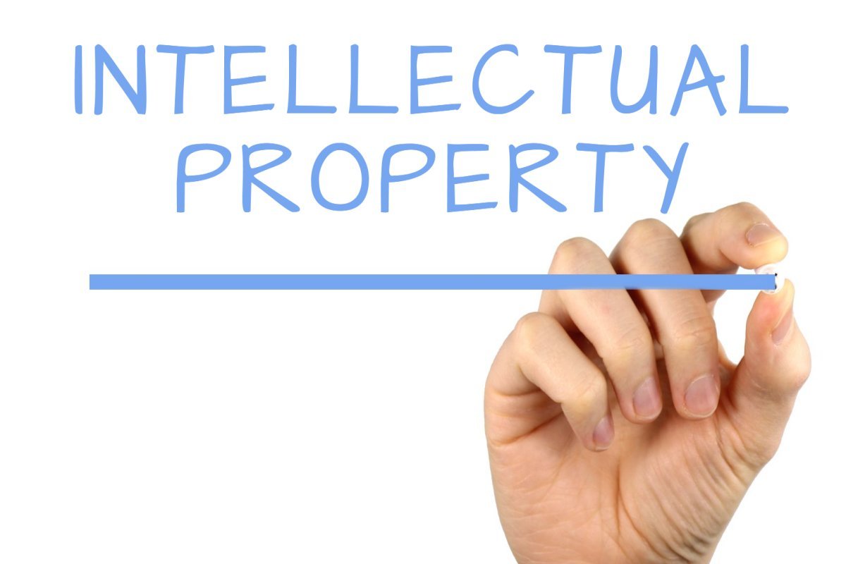 Challenges and Risks of Intellectual Property Rights in Remote Work